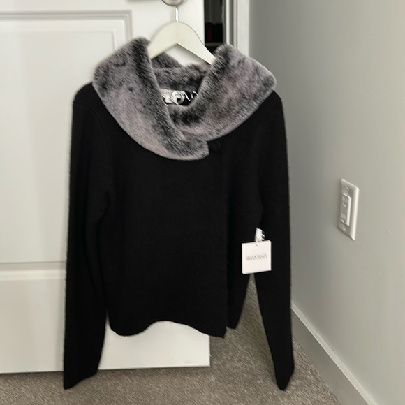 Ellen Tracy sweater - Picture 1 of 5